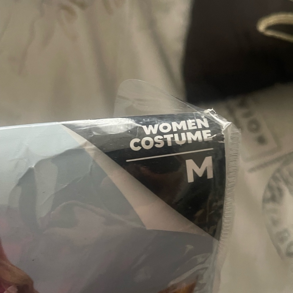 Oktoberfest Costume - Black and Blue - Picture 4 of 5